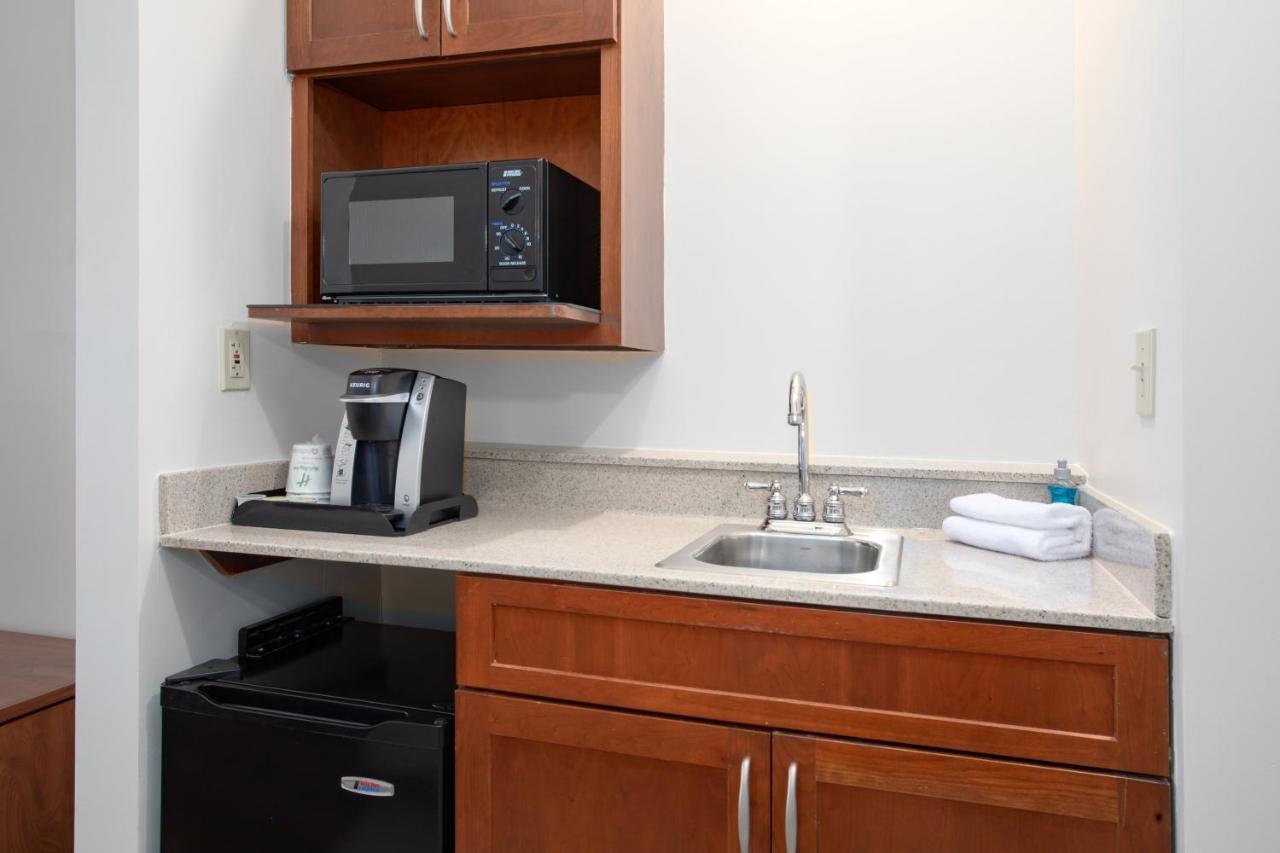 Holiday Inn & Suites Goodyear - West Phoenix Area By Ihg Esterno foto