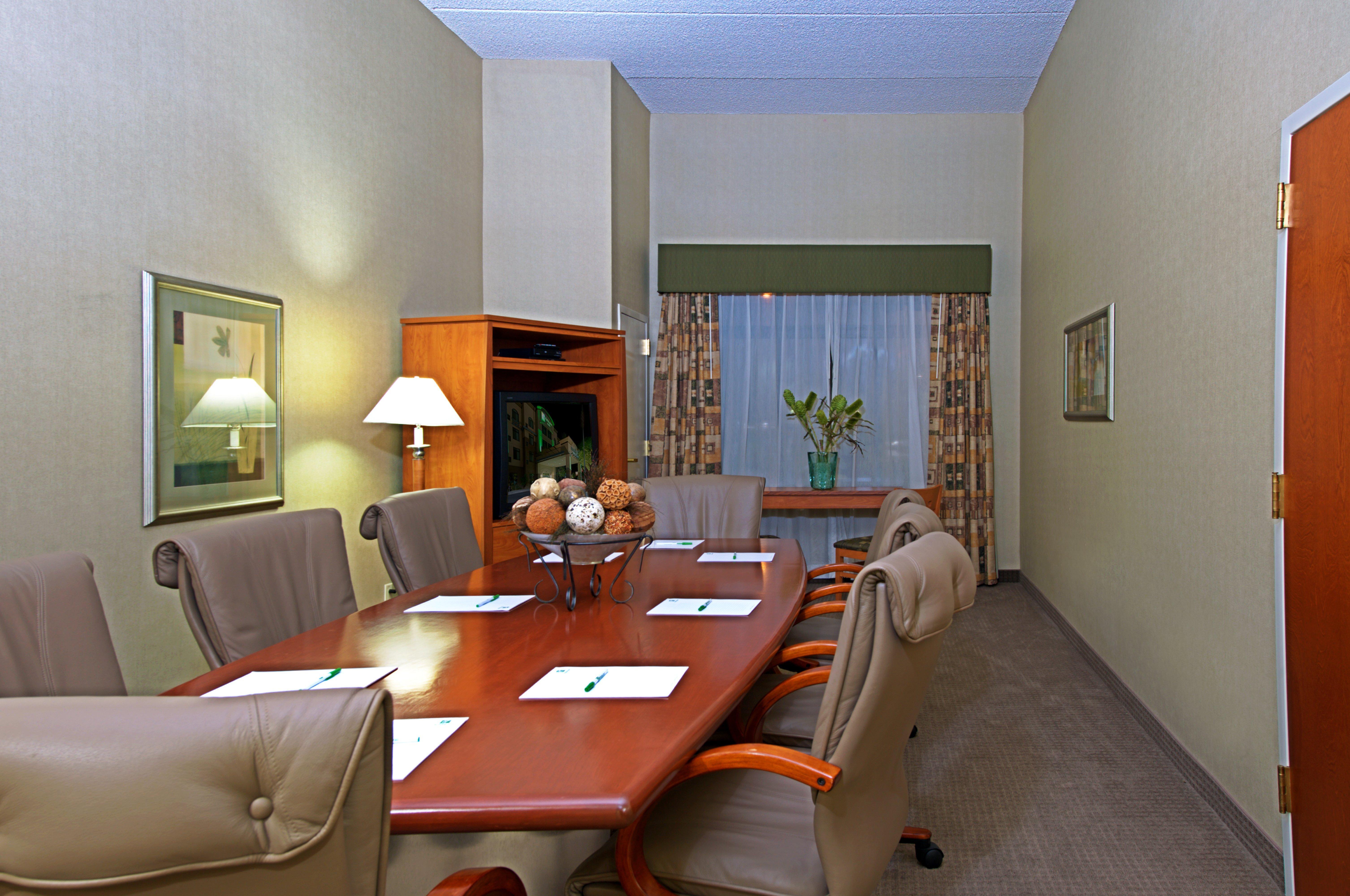 Holiday Inn & Suites Goodyear - West Phoenix Area By Ihg Esterno foto